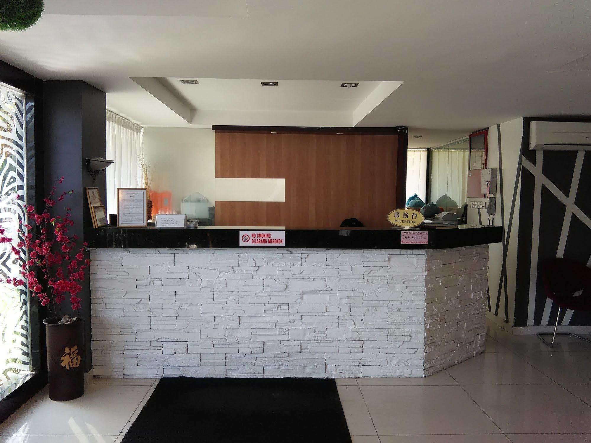 Casuarina Hotel Kota Kinabalu Ngoại thất bức ảnh